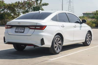 TOYOTA YARIS ATIV 1.2 PREMIUM AT ปี 2025 (6ขธ4586)