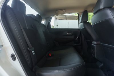 TOYOTA YARIS ATIV 1.2 PREMIUM AT ปี 2025 (6ขธ4586)