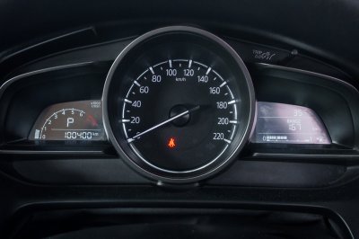 MAZDA 2 1.3 STANDARD (5ประตู) ปี2018 (8กฐ4335)