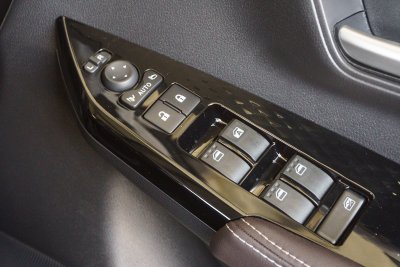 TOYOTA YARIS ATIV 1.2 PREMIUM AT ปี 2025 (6ขธ4586)