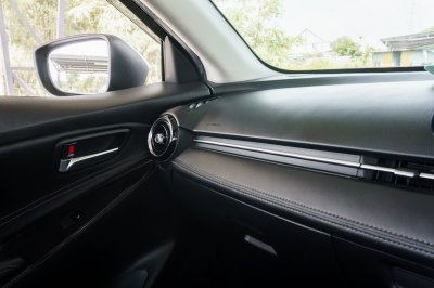 MAZDA 2 1.3 HIGH CONNECT ปี2018 (8กข6744)