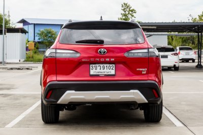 TOYOTA COROLLA CROSS 1.8 HYBRID GR SPOTS ปี2022 (3ขว9102)