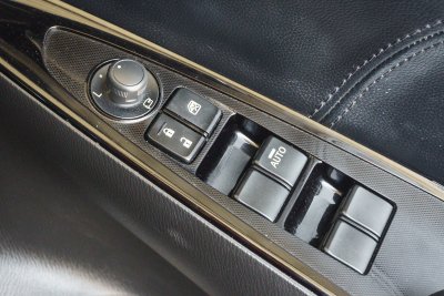 MAZDA 2 1.3 SPORT HIGH CONNECT AT ปี 2017 (6กผ2879)