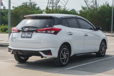TOYOTA YARIS 1.2 SPORT ปี2022 (กบ990)