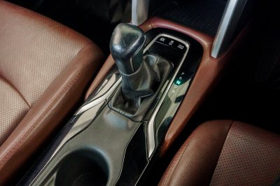 TOYOTA COROLLA CROSS 1.8 PREMIUM AT ปี 2020 (4ขษ1268)