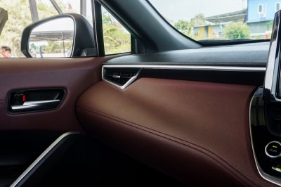 TOYOTA COROLLA CROSS 1.8 PREMIUM AT ปี 2020 (4ขษ1268)