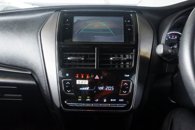 TOYOTA YARIS 1.2 SPORT ปี2022 (กบ990)