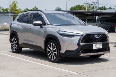 TOYOTA COROLLA CROSS 1.8 HYBRID PREMIUM SAFETY ปี2023 (4ขธ9706)