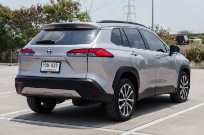 TOYOTA COROLLA CROSS 1.8 HYBRID PREMIUM SAFETY ปี2021 จด2022 (1ขษ823)
