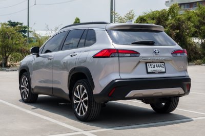 TOYOTA COROLLA CROSS 1.8 HYBRID PREMIUM SAFETY ปี2021 (1ขษ4442)