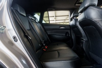 TOYOTA COROLLA CROSS 1.8 HYBRID PREMIUM SAFETY ปี2021 (1ขษ4442)