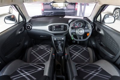 MG 3 1.5 D ปี2019 จด2020 (กจ8915)