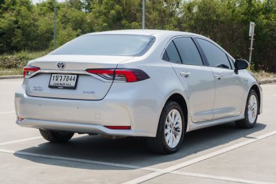 TOYOTA ALTIS 1.8 HV ENTRY AT ปี 2020 (1ขว7844)