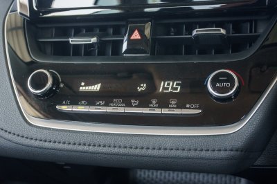 TOYOTA COROLLA ALTIS 1.8 HYBRID SMART ปี2021 (1ขพ7849)