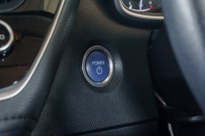 TOYOTA COROLLA ALTIS 1.8 HYBRID SMART ปี2021 (1ขพ7849)