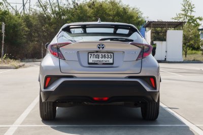 TOYOTA CH-R 1.8 HV HI AT ปี 2018 (7กญ3633)