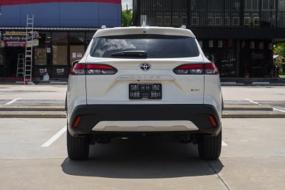 TOYOTA COROLLA CROSS 1.8 HEV PREMIUM LUXURY ปี2024 (ชุดจดป้ายแดง)