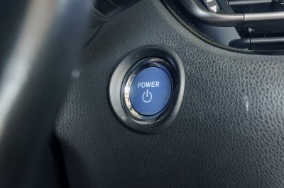 TOYOTA CH-R 1.8 HV HI AT ปี 2018 (7กญ3633)