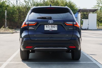 TOYOTA YARIS CROSS 1.5 HEV PREMIUM ปี2024 (จว5921)
