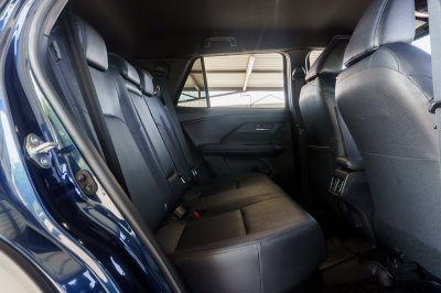 TOYOTA YARIS CROSS 1.5 HEV PREMIUM ปี2024 (จว5921)