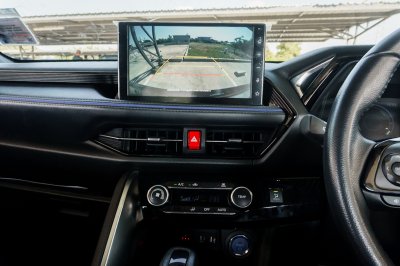 TOYOTA YARIS CROSS 1.5 HEV PREMIUM ปี2024 (จว5921)