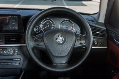 BMW X3 2.0 X DRIVE HIGHLINE ปี2011 (ฆค1602)