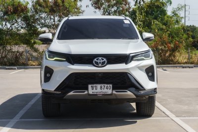 TOYOTA FORTUNER 2.4 LEADER V ปี2022 (ขข8740)