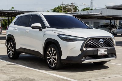 TOYOTA COROLLA CROSS 1.8 HYBRID PREMIUM ปี2023 (3ขว7086)