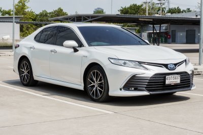 TOYOTA CAMRY 2.5 HEV PREMIUM ปี2022 จด2023 (4ขก5937)