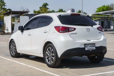 MAZDA 2 1.5 SPORT HIGH PLUS AT ปี 2017 (6กว4294)