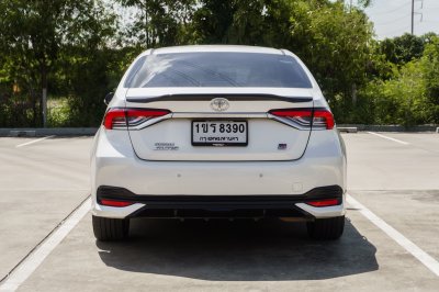 TOYOTA ALTIS 1.8 GR SPORT ปี2020 จด2021 (1ขร8390)