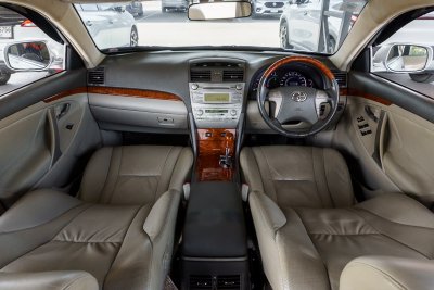 TOYOTA CAMRY 2.0 G AT ปี2010 (ญต9854)