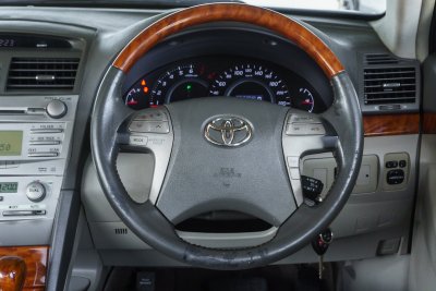 TOYOTA CAMRY 2.0 G AT ปี2010 (ญต9854)