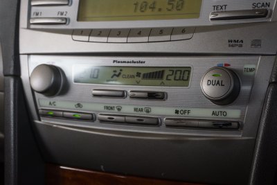 TOYOTA CAMRY 2.0 G AT ปี2010 (ญต9854)