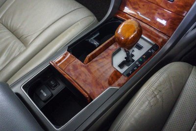 TOYOTA CAMRY 2.0 G AT ปี2010 (ญต9854)