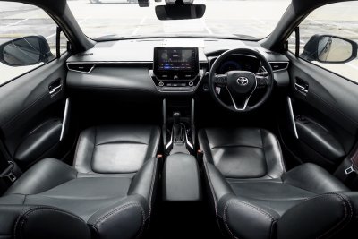 TOYOTA COROLLA CROSS 1.8 HYBRID PREMIUM SAFETY ปี2020 จด2021 (จท1581)