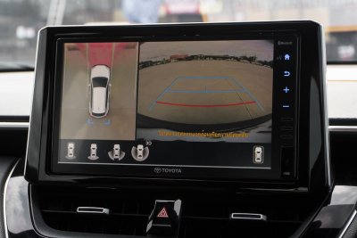 TOYOTA COROLLA CROSS 1.8 HYBRID PREMIUM SAFETY ปี2020 จด2021 (จท1581)