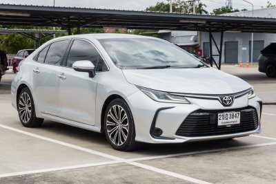 TOYOTA ALTIS 1.8 SPORT AT ปี 2021 (2ขฎ3847)
