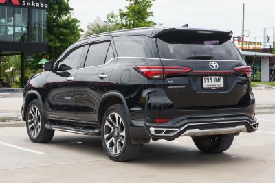 TOYOTA FORTUNER 2.8 LEGENDER 4WD ปี2021 จด2022 (2ขร846)