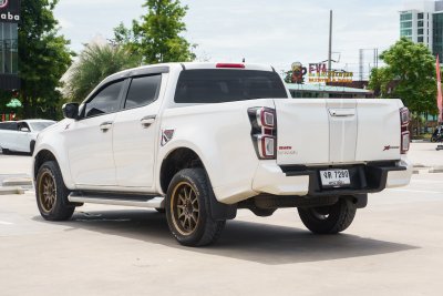 ISUZU D-MAX 1.9 X-SERIES CAB4 HI-LANDER AT ปี2020 จด2021 (งต7280)