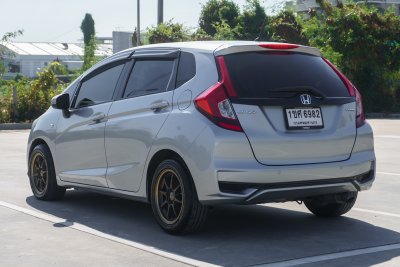 HONDA JAZZ 1.5 S AT ปี2021 (1ขศ6982)