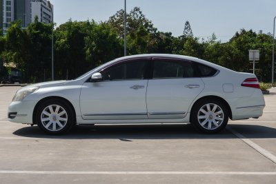 NISSAN TEANA 250 XV (V6) ปี2011 (ญภ2406)