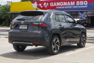 TOYOTA YARIS CROSS 1.5 HV PREMIUM LUXURY AT ปี 2023 (5ขข2289)