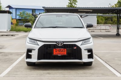 TOYOTA YARIS ATIV 1.5 HEV GR SPORT AT ปี 2025 (ฆ-6543)