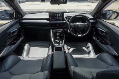 TOYOTA YARIS CROSS 1.5 HV PREMIUM LUXURY AT ปี 2023 (5ขข2289)