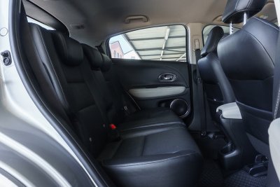 HONDA HR-V 1.8 EL AT ปี2020 (1ขน5403)