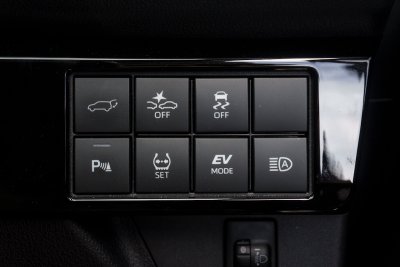 TOYOTA YARIS CROSS 1.5 HV PREMIUM LUXURY AT ปี 2023 (5ขข2289)