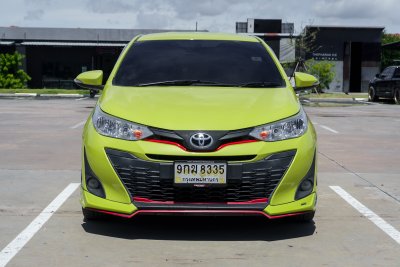 TOYOTA YARIS 1.2 E AT ปี 2019 (9กฆ8335)