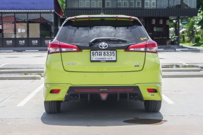 TOYOTA YARIS 1.2 E AT ปี 2019 (9กฆ8335)