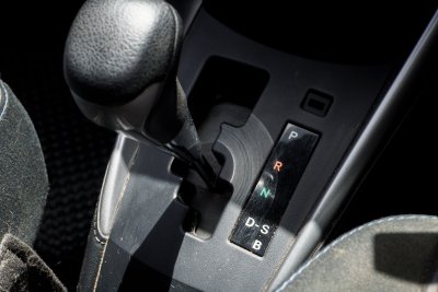 TOYOTA YARIS 1.2 E AT ปี 2019 (9กฆ8335)